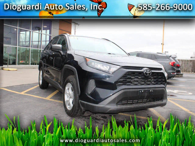 2021 Toyota RAV4 LE AWD photo