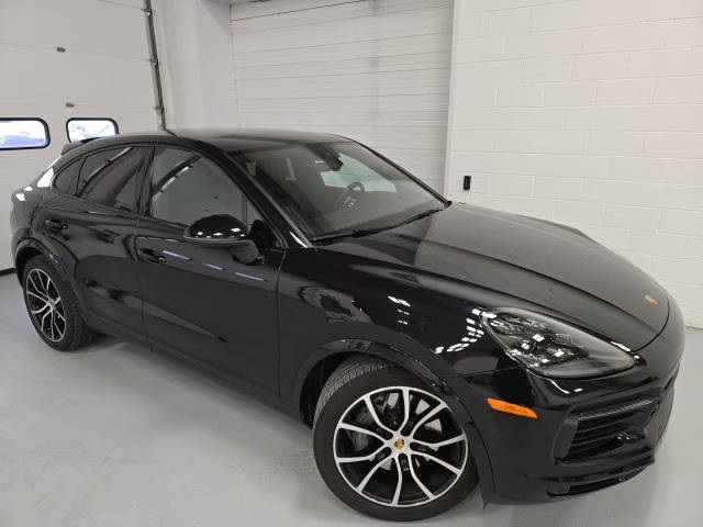 2021 Porsche Cayenne Coupe S AWD photo