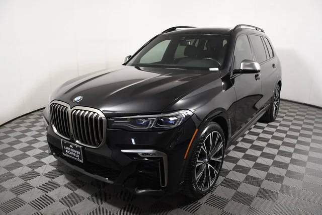 2021 BMW X7 M50i AWD photo