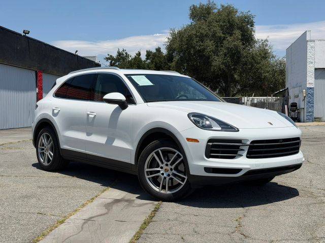 2021 Porsche Cayenne AWD photo