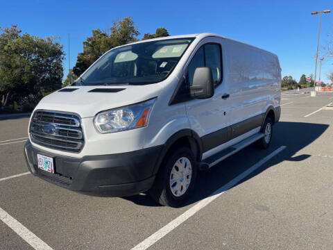 2019 Ford Transit Van  RWD photo