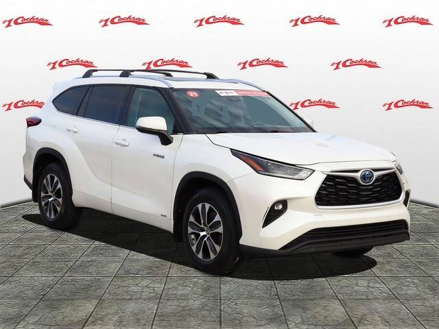 2021 Toyota Highlander Hybrid XLE AWD photo