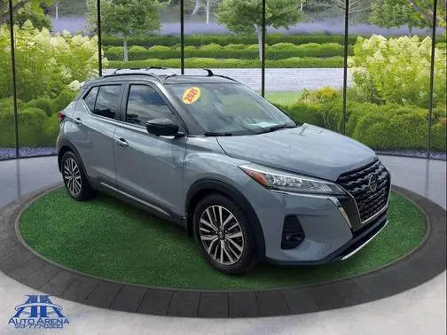 2021 Nissan Kicks SR FWD photo