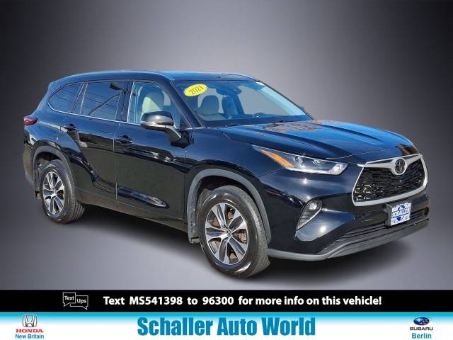 2021 Toyota Highlander XLE AWD photo