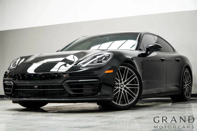 2021 Porsche Panamera RWD photo