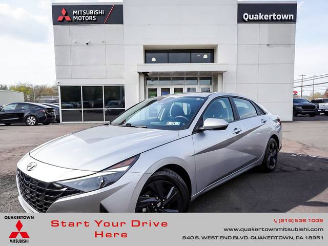 2021 Hyundai Elantra SEL FWD photo