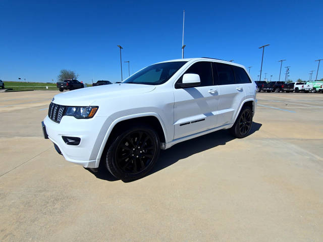 2021 Jeep Grand Cherokee Laredo X RWD photo