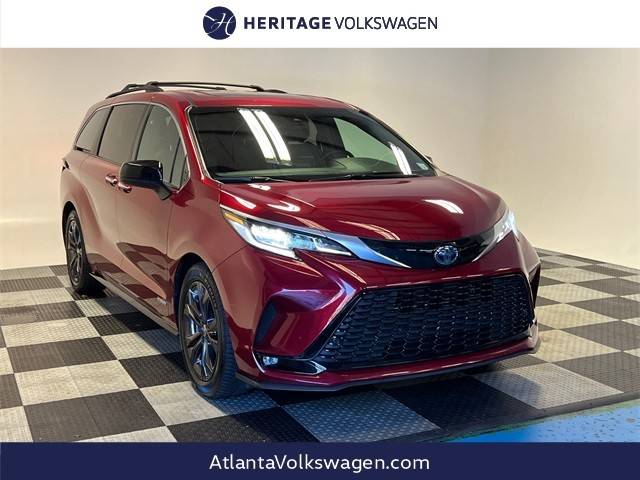 2021 Toyota Sienna XSE FWD photo