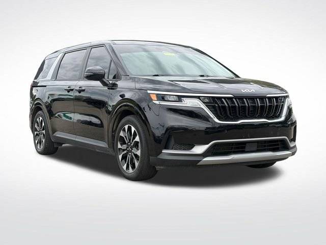 2022 Kia Carnival EX FWD photo