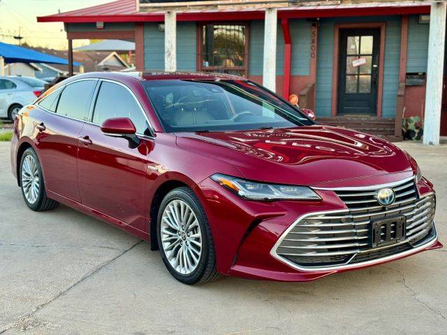 2021 Toyota Avalon Hybrid Limited FWD photo