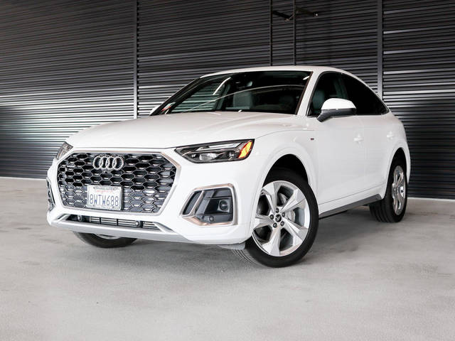 2021 Audi Q5 Sportback Premium AWD photo