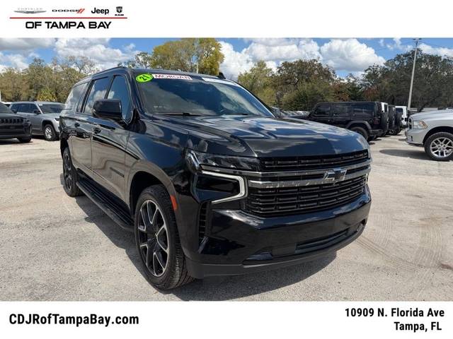 2021 Chevrolet Suburban RST RWD photo