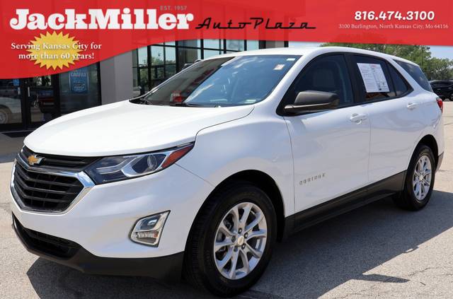2021 Chevrolet Equinox LS FWD photo