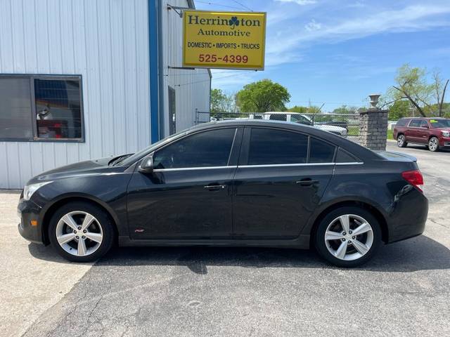 2015 Chevrolet Cruze LT FWD photo