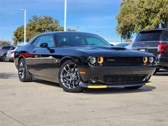 2021 Dodge Challenger R/T Scat Pack RWD photo