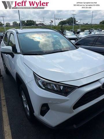 2021 Toyota RAV4 XLE AWD photo