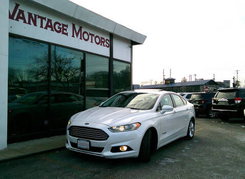 2015 Ford Fusion Titanium Hybrid FWD photo