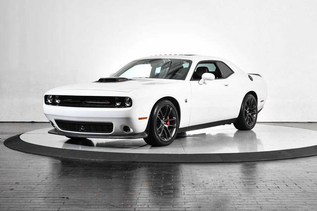 2021 Dodge Challenger R/T Scat Pack RWD photo
