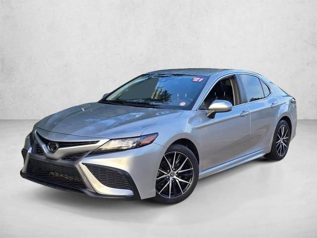 2021 Toyota Camry SE FWD photo