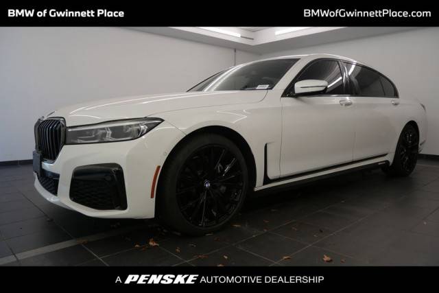 2022 BMW 7 Series 740i RWD photo