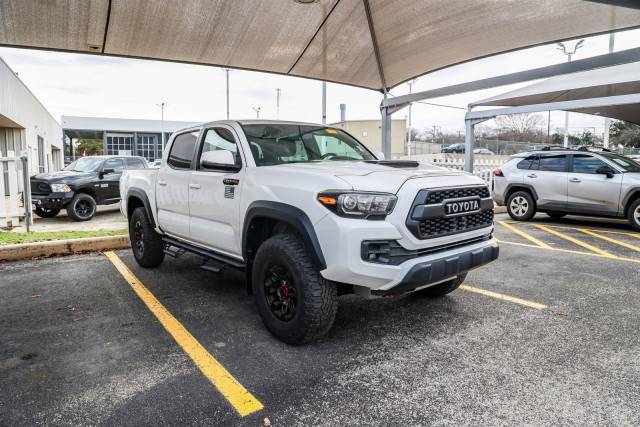 2017 Toyota Tacoma TRD Pro 4WD photo