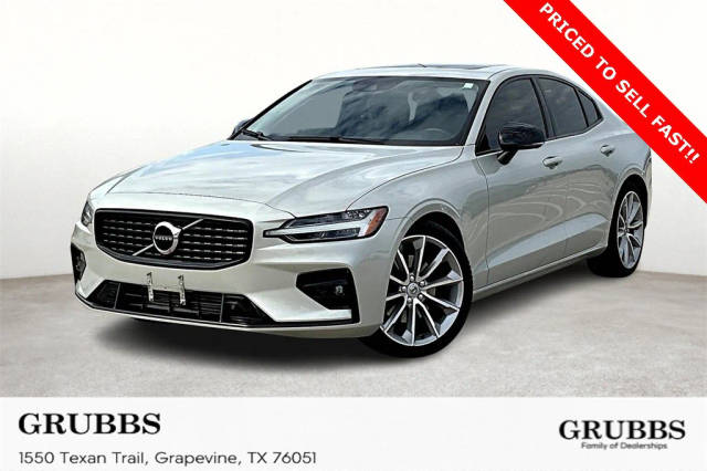 2021 Volvo S60 Momentum AWD photo