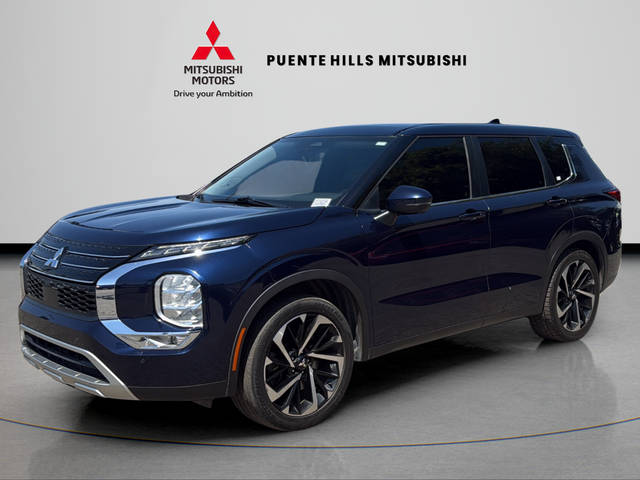 2022 Mitsubishi Outlander SE FWD photo