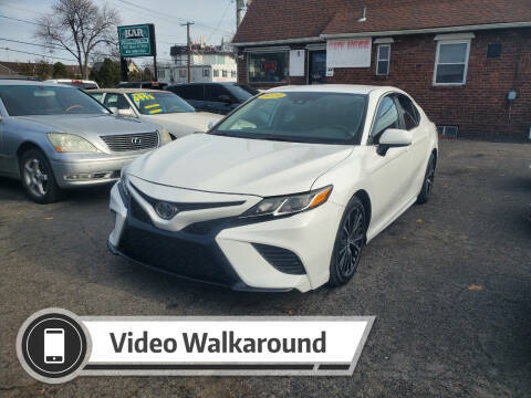 2019 Toyota Camry SE FWD photo