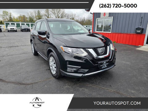 2017 Nissan Rogue S FWD photo