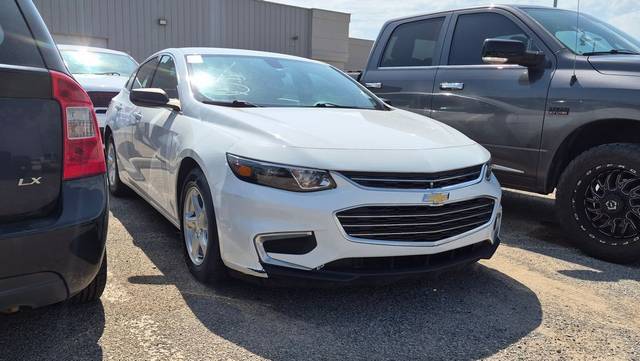 2018 Chevrolet Malibu LS FWD photo