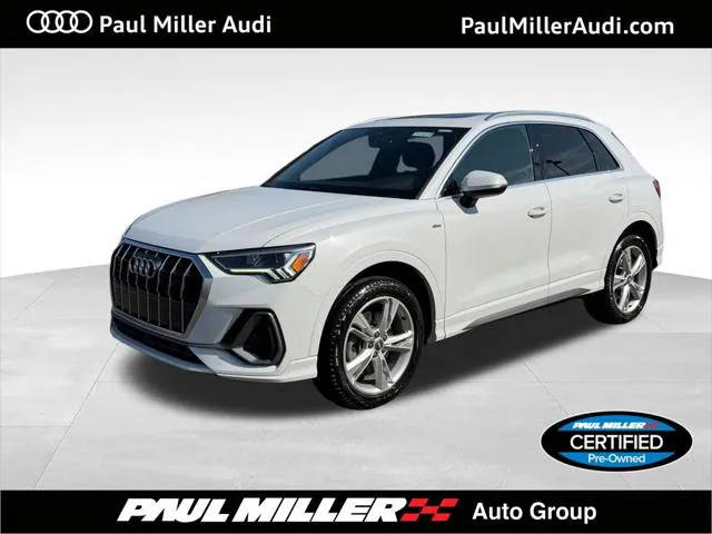 2020 Audi Q3 S line Premium Plus AWD photo