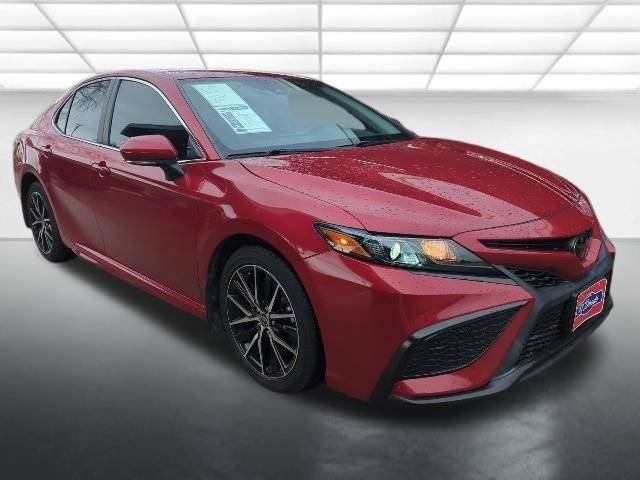 2021 Toyota Camry SE FWD photo