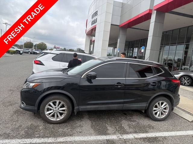 2017 Nissan Rogue Sport SV AWD photo