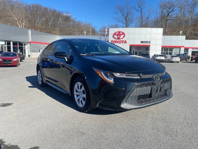 2021 Toyota Corolla LE FWD photo