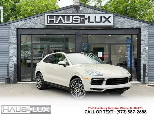 2021 Porsche Cayenne Coupe  AWD photo