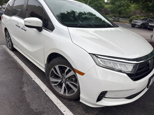 2022 Honda Odyssey Touring FWD photo