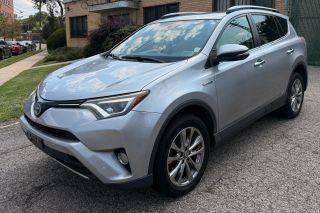 2018 Toyota RAV4 Hybrid Limited AWD photo