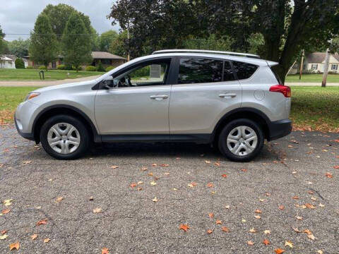 2015 Toyota RAV4 LE FWD photo