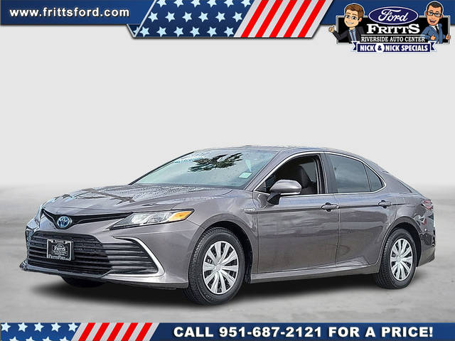 2021 Toyota Camry Hybrid LE FWD photo
