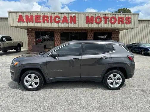 2021 Jeep Compass Latitude 4WD photo
