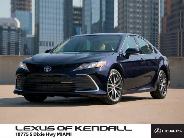 2021 Toyota Camry SE FWD photo