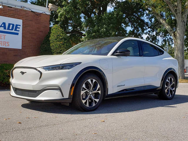 2021 Ford Mustang Mach-E Premium AWD photo