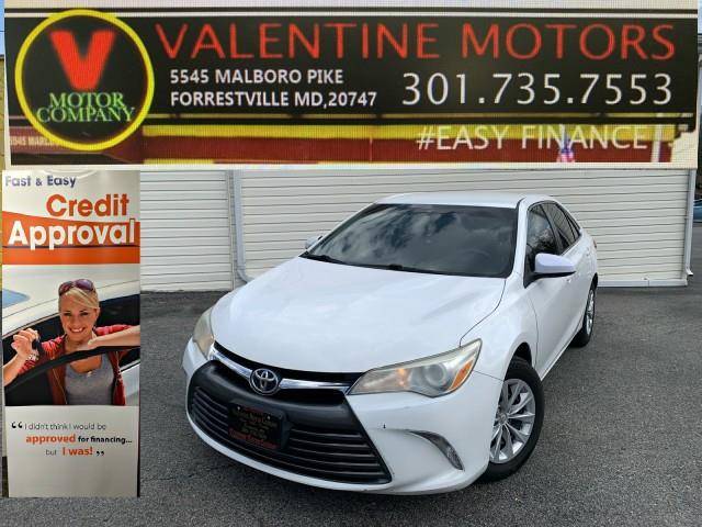 2015 Toyota Camry LE FWD photo