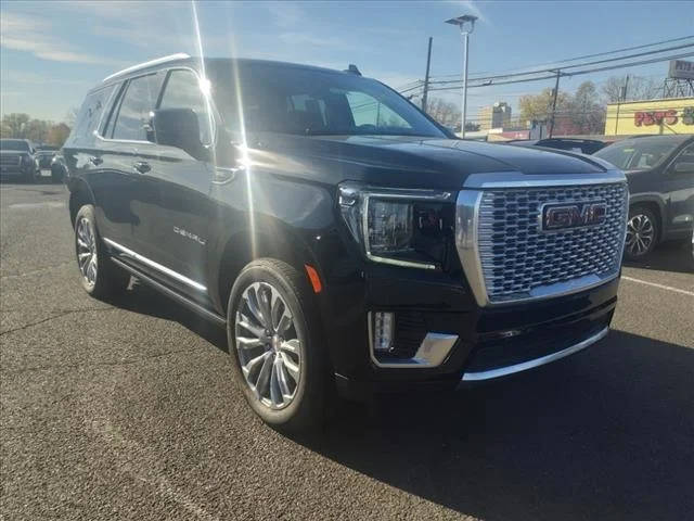 2021 GMC Yukon Denali 4WD photo