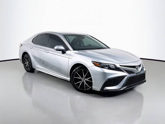 2021 Toyota Camry SE FWD photo