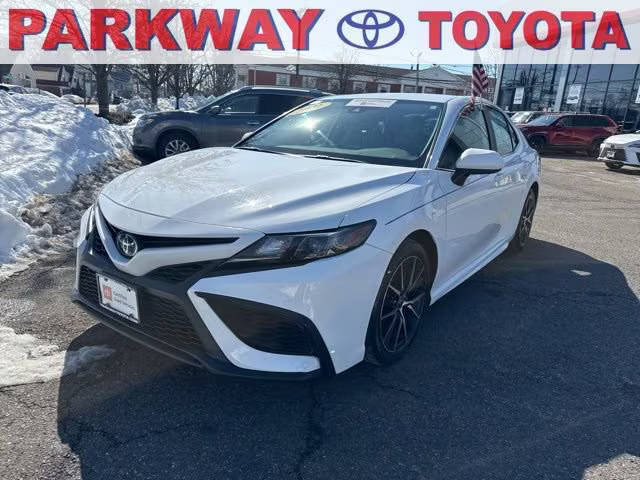 2021 Toyota Camry SE FWD photo