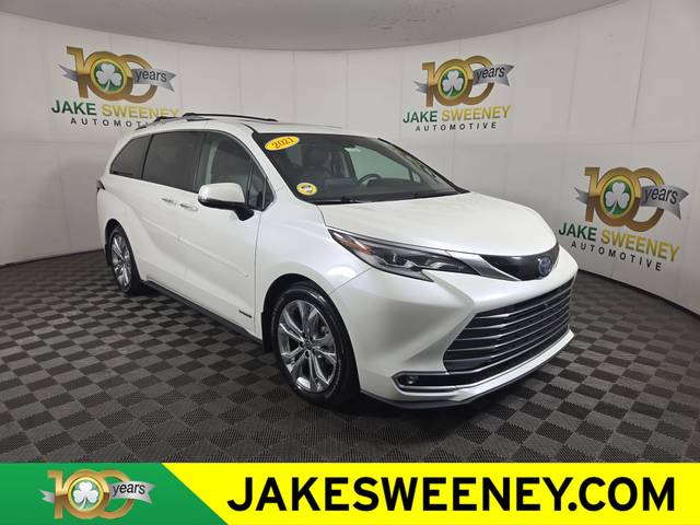 2021 Toyota Sienna Platinum FWD photo