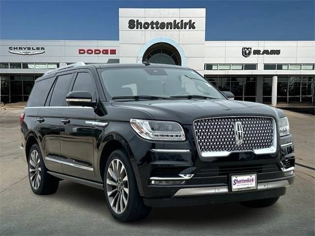 2021 Lincoln Navigator Reserve 4WD photo