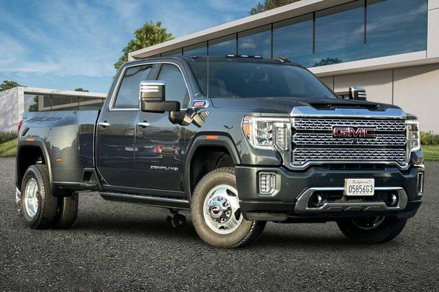 2021 GMC Sierra 3500HD Denali 4WD photo