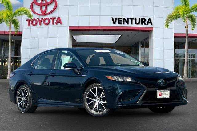 2021 Toyota Camry Hybrid SE FWD photo